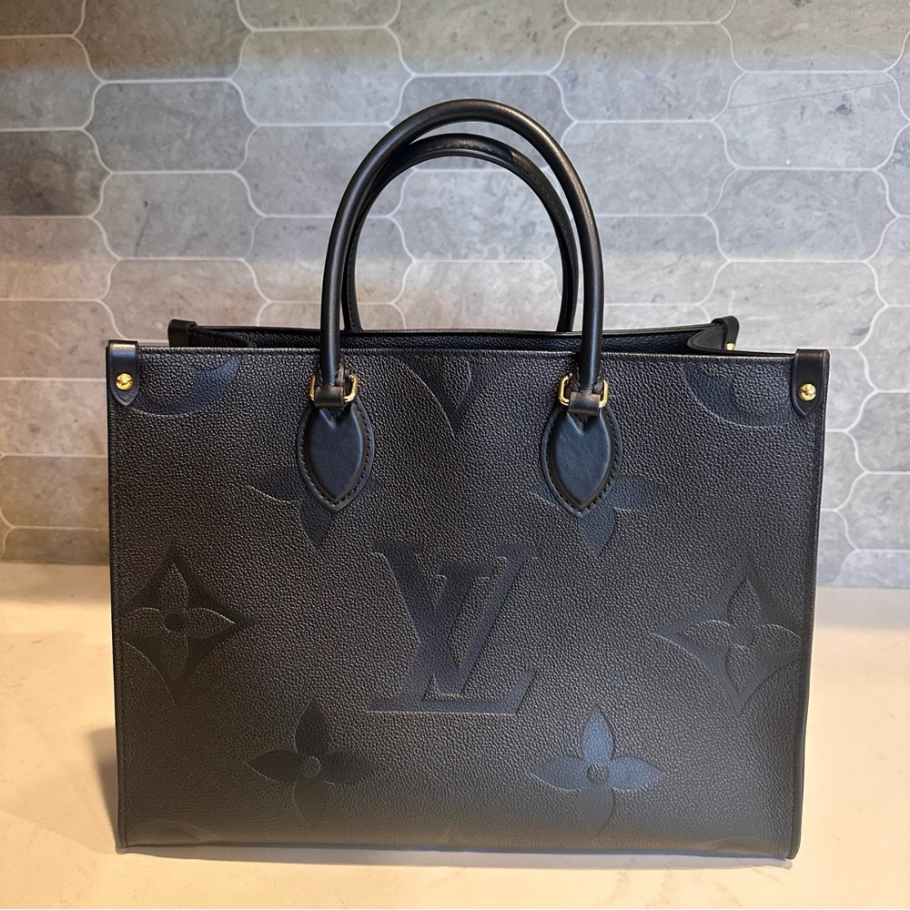 Louis Vuitton On The Go MM Black Empreinte - Picture 3 of 12